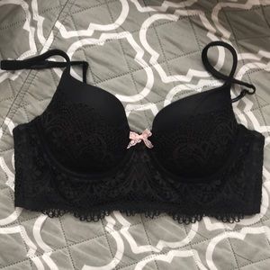 Victoria’s Secret Demi Buste 34B Bra